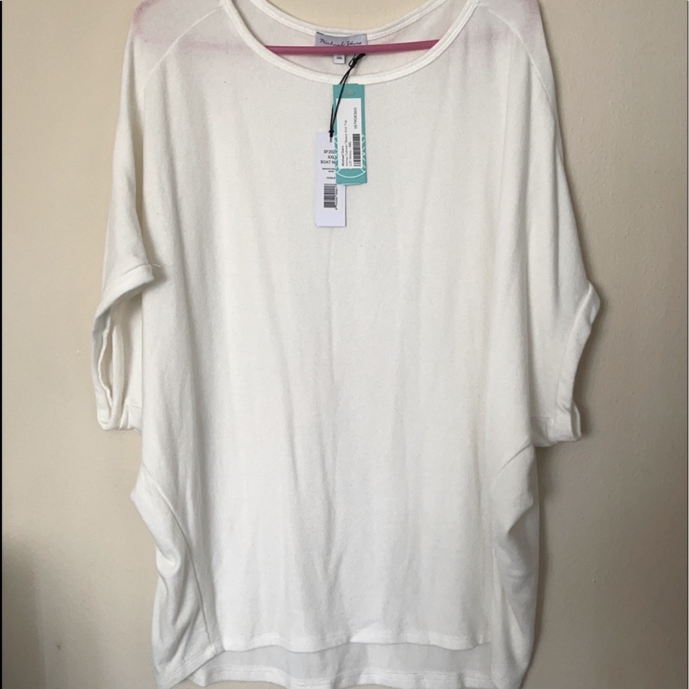 Off-white top